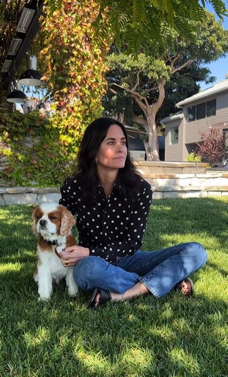 courtney cox lingerie|Courteney Cox, 59, showcases her incredible figure。